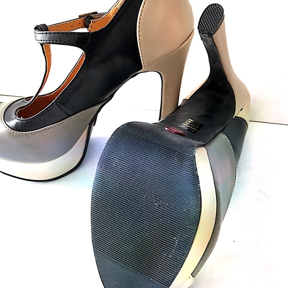 "T"-Strap Mary Jane's - Picture 2 of 2