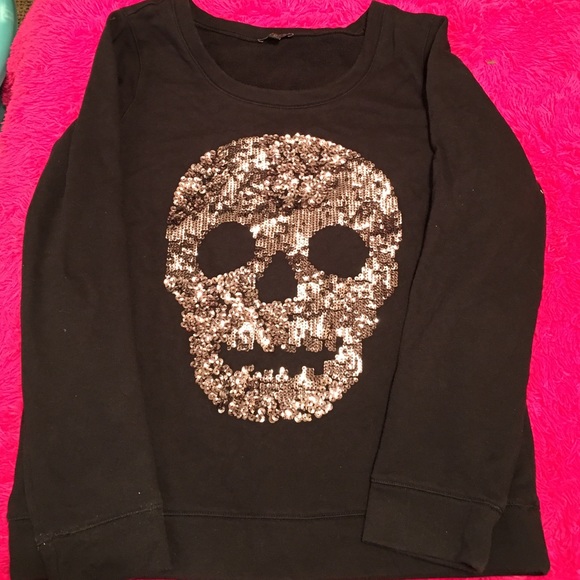 Express skull sweater