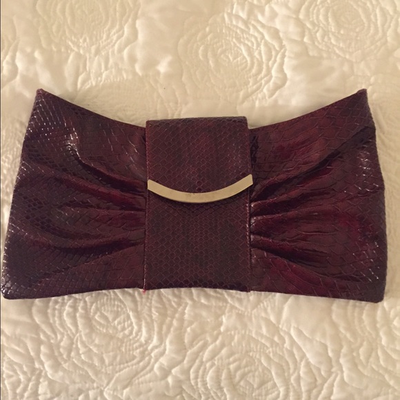 Maroon/burgundy Express reptile leather clutch - Picture 2 of 4