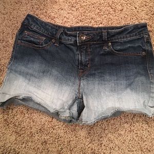 Adorable ombré denim shorts
