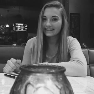 Meet your Posher, Holly