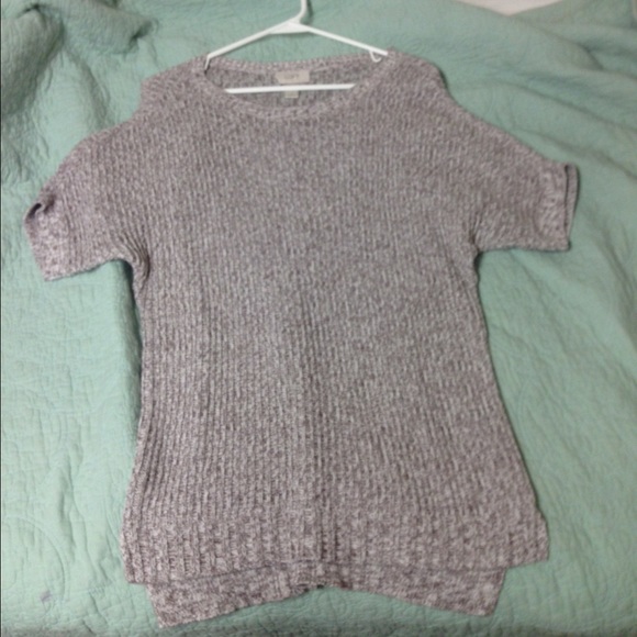 Short sleeve loft sweater