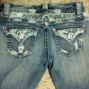 MISS ME ~ Size 26 x19 *** COOL CAMO CAPRI JEANS **