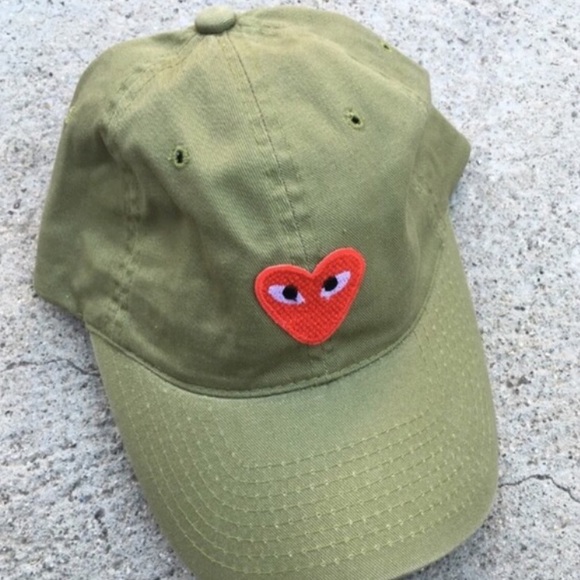 UNIF Accessories - HEART PATCH CAP HAT NEW