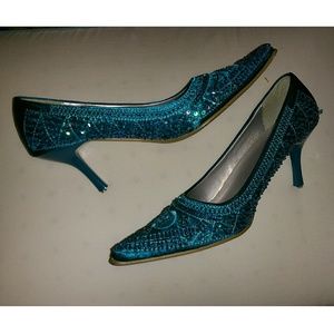 Torquoise Pumps w/ Sequins!