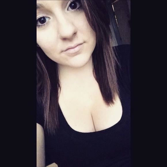 Meet your Posher, Alexandra