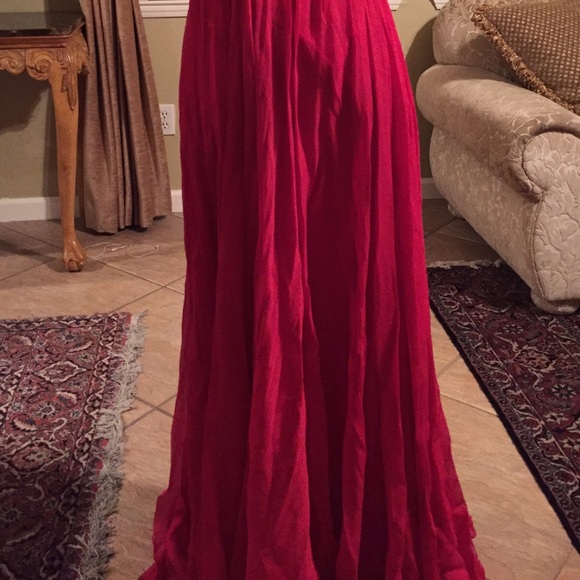 Red Dress - Picture 3 of 3