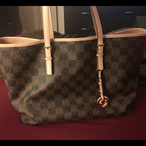 SOLD ❌❌ - Picture 1 of 4