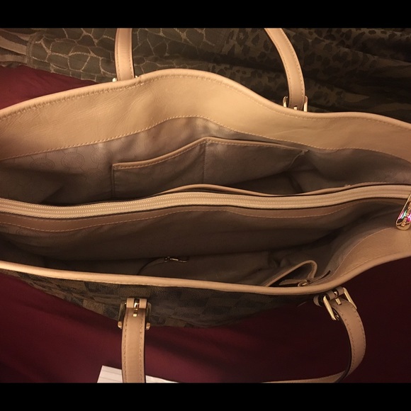 SOLD ❌❌ - Picture 2 of 4