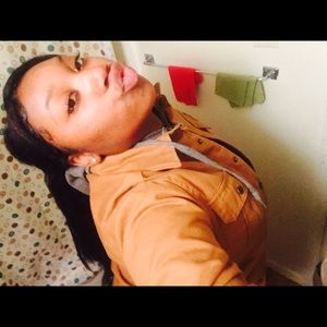 Meet your Posher, Dacosta