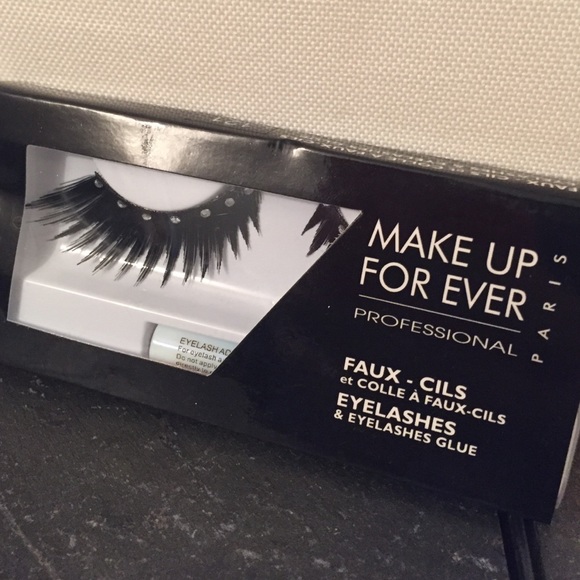 MUFE Faux Lashes #121