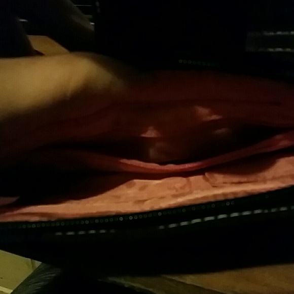 Handbag - Picture 2 of 3