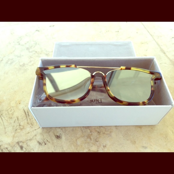 Dior Accessories - Dior mirrored sunglasses