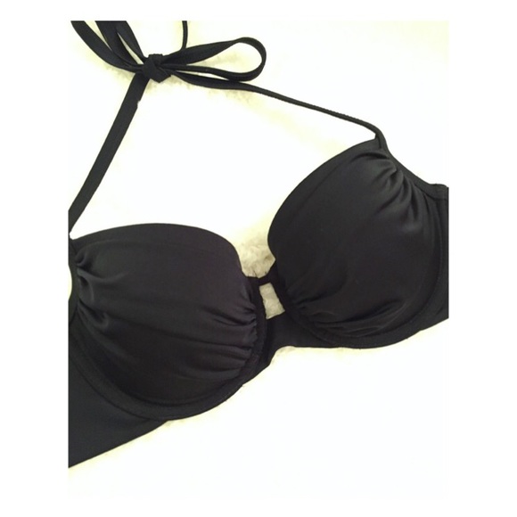 Victoria's secret bikini👙 - Picture 2 of 4