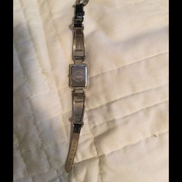 Silver watch - Picture 2 of 2