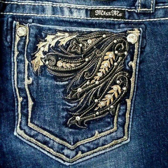 SOLD!! - Picture 2 of 4