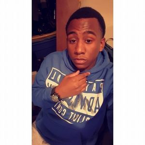 Meet your Posher, Deondre