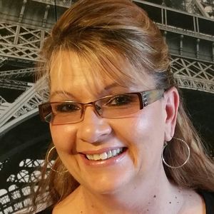 Meet your Posher, Deborah