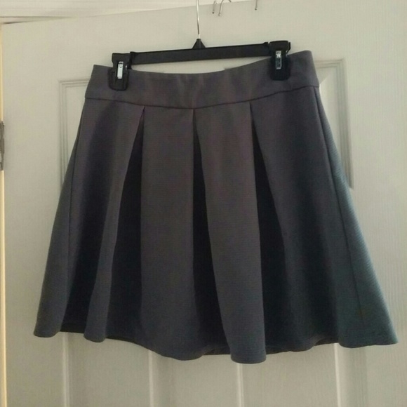 Pleated skirt
