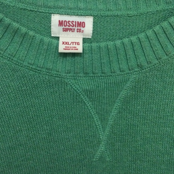 Green sweater - Picture 2 of 4