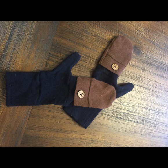 Fingerless mittens