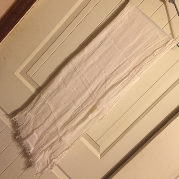 White - Picture 1 of 1