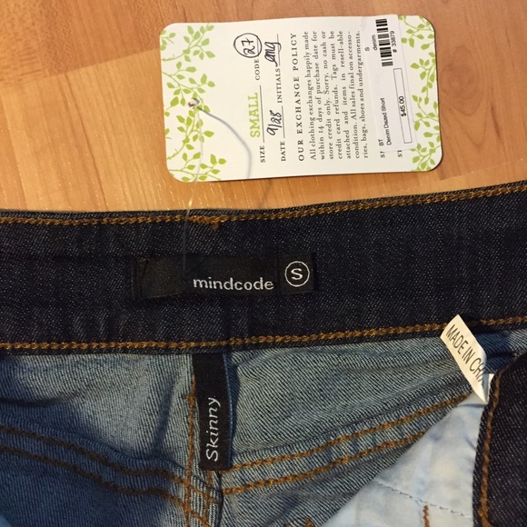 High waisted shorts NWT - Picture 2 of 3