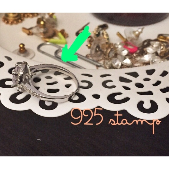 Swarovski halo engagement ring - Picture 3 of 3