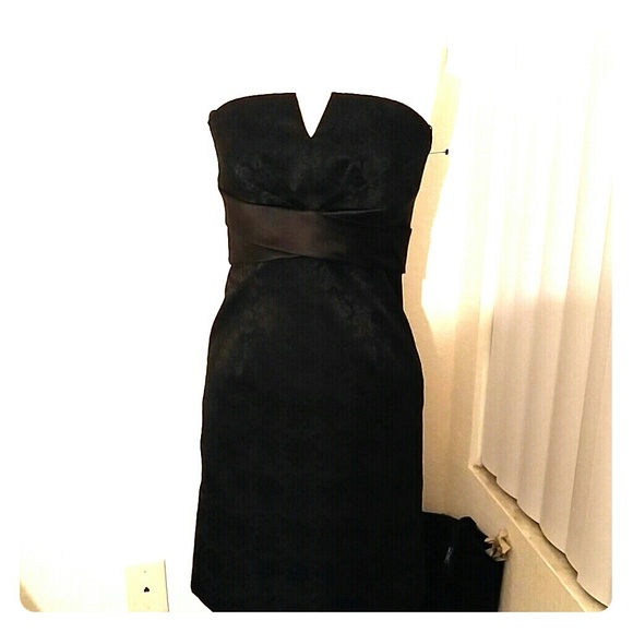 Sexy black strapless cocktail dress
