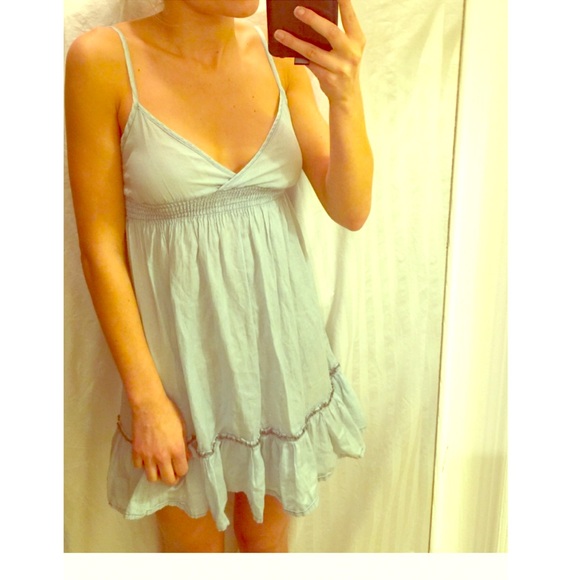 Light blue dress - Picture 1 of 4