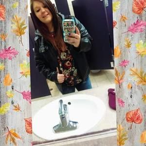Meet your Posher, Briana