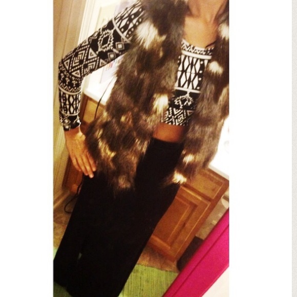 Forever 21 long sleeve crop top - Picture 5 of 5