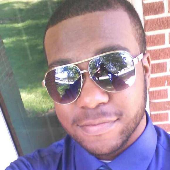 Meet your Posher, Alex - Picture 1 of 1