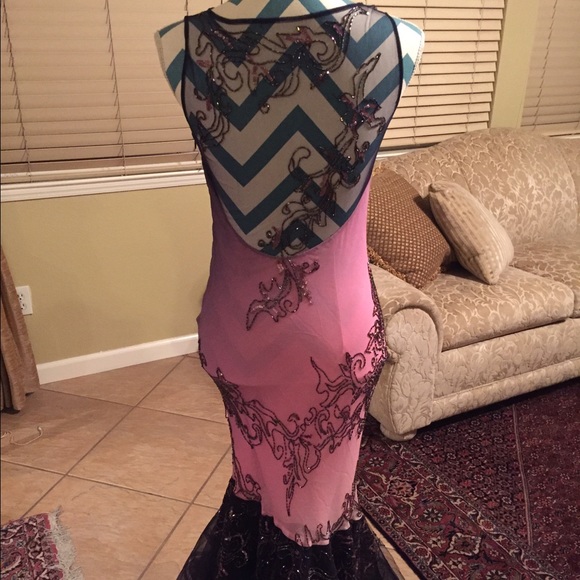 Dress - Picture 2 of 3