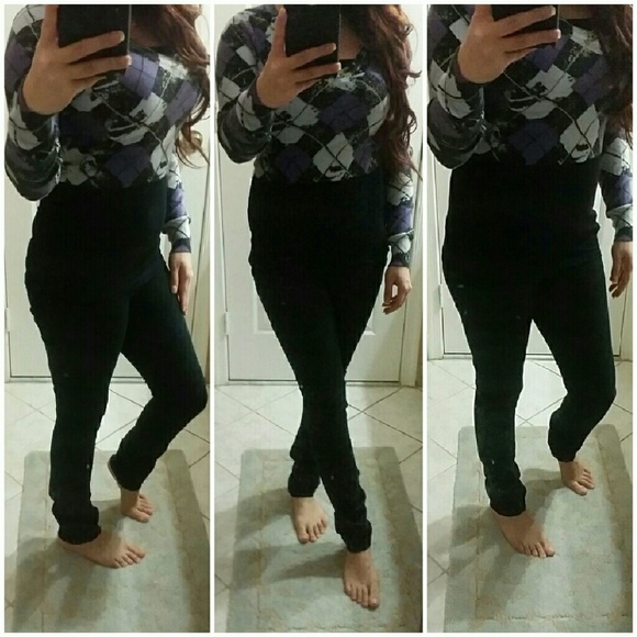 Forever 21 Pants - ❗SOLD❗|SALE|• Forever 21 Black Skinny Pants •