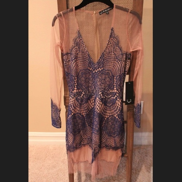 🚫SOLD ON TRADSEY🚫For love and lemons dress - Picture 2 of 4