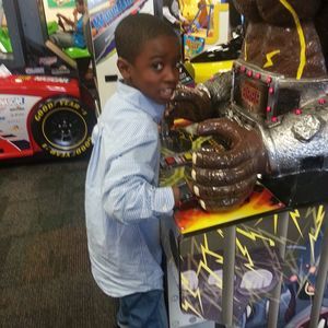 Meet your Posher, Antwan