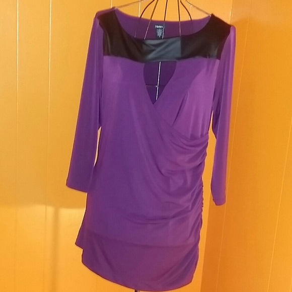 Quarter sleeve top