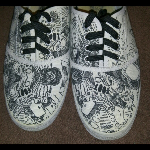 Unique slip ons