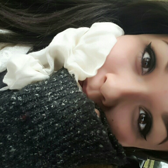 Meet your Posher, Corryn