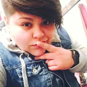 Meet your Posher, Leslie