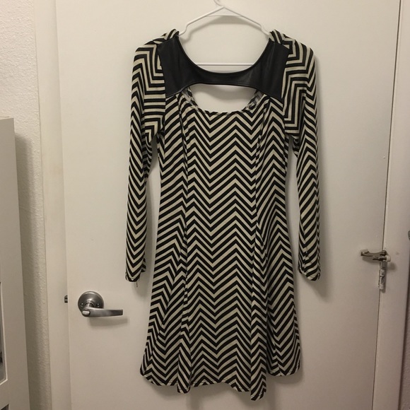 Chevron - Picture 2 of 2