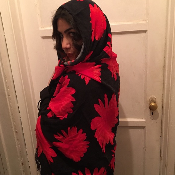 Scarf - Picture 3 of 3