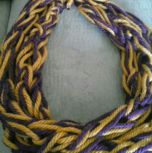 Handmade Infinity Scarves - Picture 3 of 4