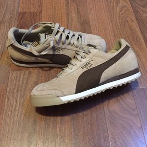 Puma beige sneakers sz6