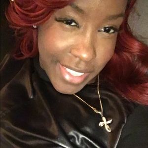 Meet your Posher, Tonia