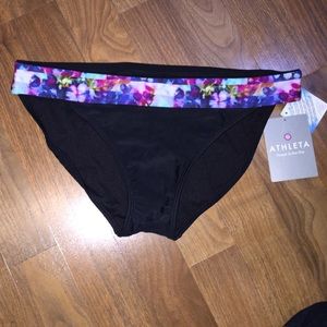 Athlete swim bottoms sz M