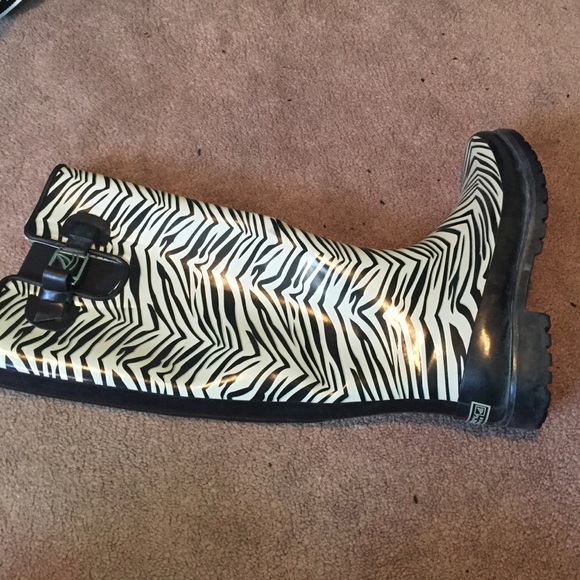 Rain boots - Picture 1 of 1