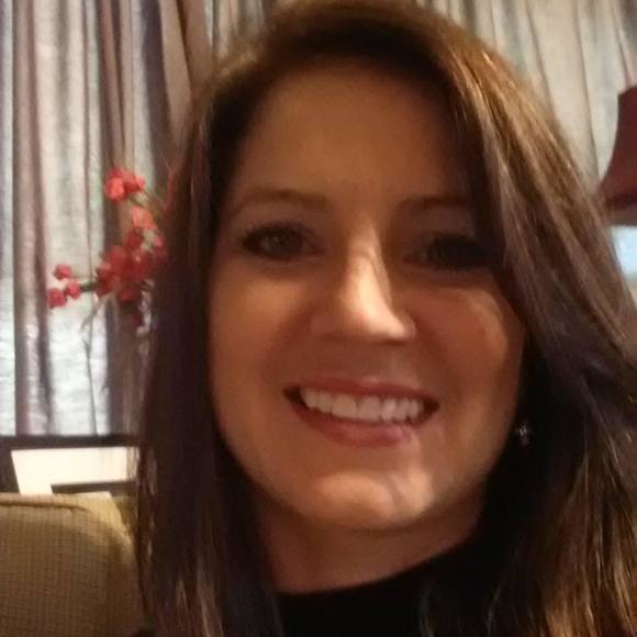 Meet your Posher, Michele - Picture 1 of 1