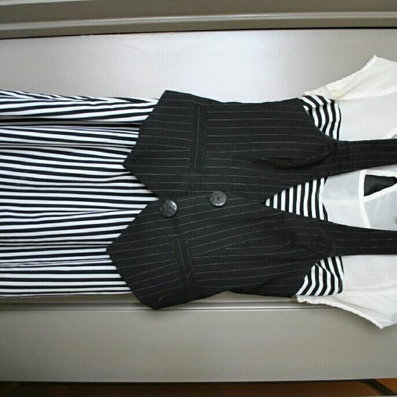 Black and white striped dress - Picture 1 of 3